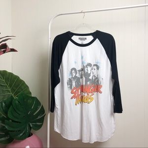 NWOT >> Stranger Things Raglan >> Size 2X